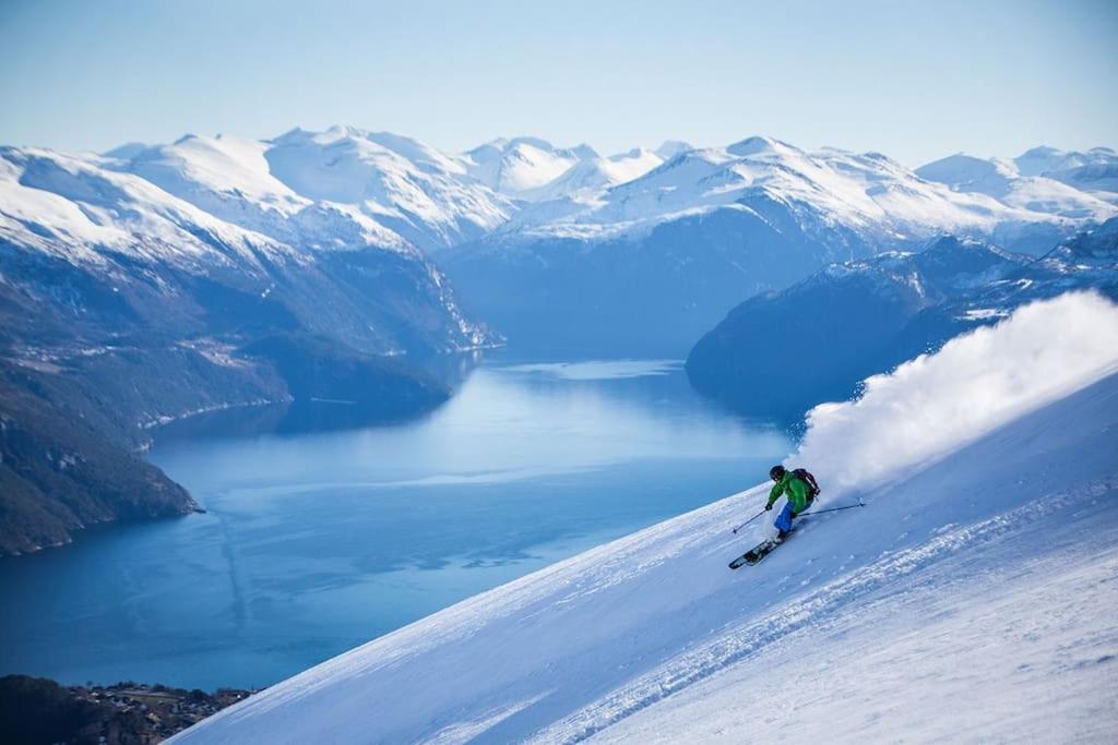 Holiday Home Among The Pearls Of Norway Странда Екстер'єр фото